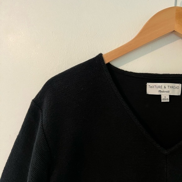 Madewell Black Texture & Thread Long-Sleeve Tie-Front Top - Picture 4 of 10